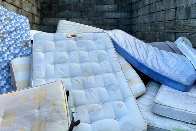 The Definitive Guide to Mattress Disposal (2024 Updated)